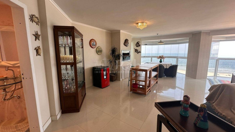 Imagem Apartamento com 4 Quartos à Venda, 384 m² em Centro - Balneário Camboriú Imagem Apartamento com 4 Quartos à Venda, 384 m² em Centro - Balneário Camboriú