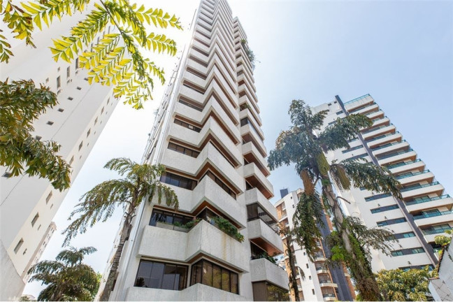 Apartamento com 4 Quartos à Venda, 247 m² em Aclimação - São Paulo