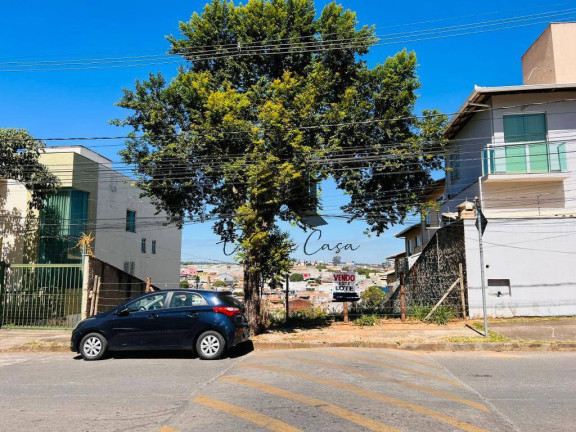 Imagem Terreno à Venda, 480 m² em Cabral - Contagem Imagem Terreno à Venda, 480 m² em Cabral - Contagem