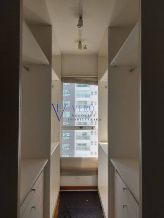 Imagem Apartamento com 3 Quartos para Alugar, 258 m² em Alphaville Empresarial - Barueri