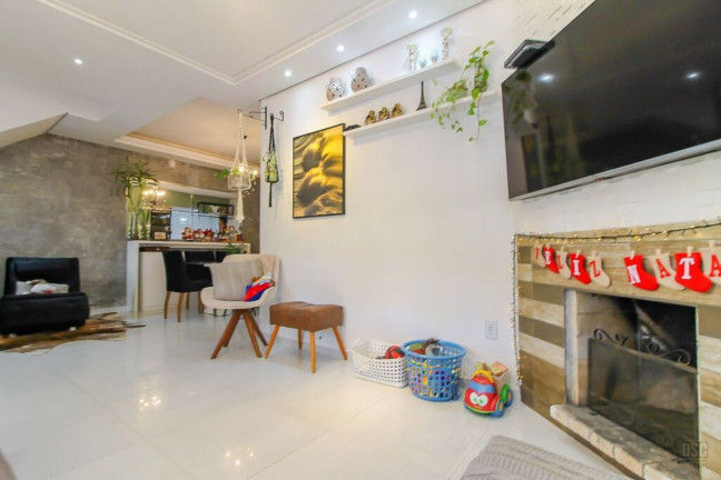 Imóvel com 3 Quartos à Venda,  em Hípica - Porto Alegre