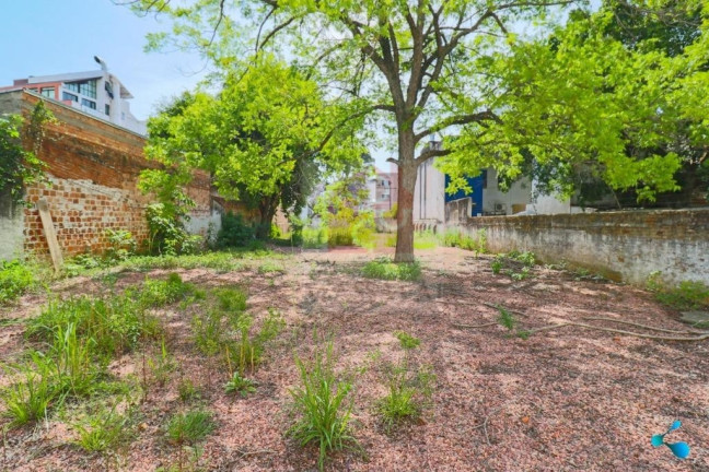 Terreno à Venda, 872 m² em Menino Deus - Porto Alegre