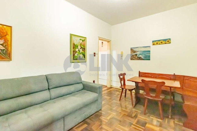 Imagem Apartamento com 1 Quarto à Venda, 49 m² em Petrópolis - Porto Alegre
