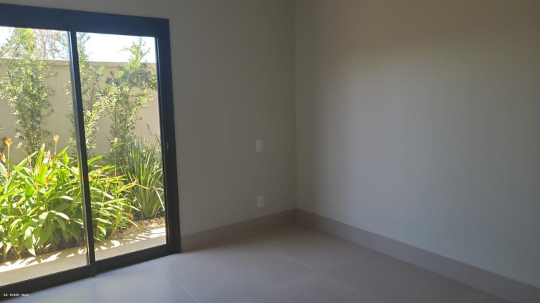 Imagem Casa com 3 Quartos à Venda, 221 m² em Residencial Goiânia Golfe Clube - Goiânia Imagem Casa com 3 Quartos à Venda, 221 m² em Residencial Goiânia Golfe Clube - Goiânia
