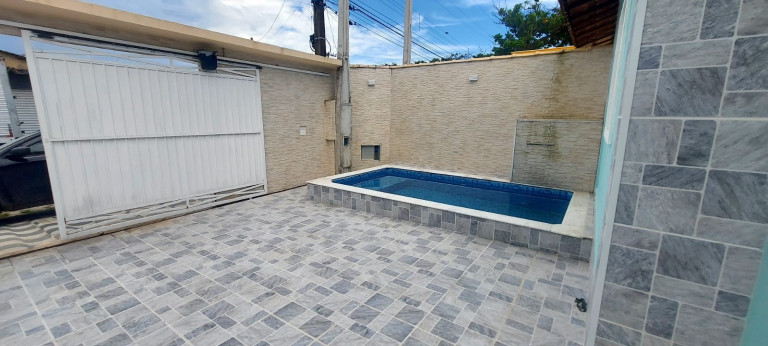 Imagem Casa com 2 Quartos à Venda, 60 m² em Agenor De Campos - Mongaguá Imagem Casa com 2 Quartos à Venda, 60 m² em Agenor De Campos - Mongaguá