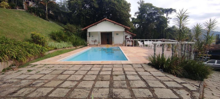Imagem Casa com 4 Quartos à Venda, 215 m² em Tijuca - Teresópolis Imagem Casa com 4 Quartos à Venda, 215 m² em Tijuca - Teresópolis