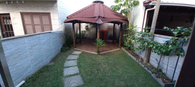 Imagem Sobrado com 2 Quartos à Venda, 68 m² em Capão Novo - Capao Da Canoa