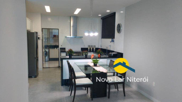 Imagem Casa com 3 Quartos à Venda, 300 m² em São Francisco - Niterói