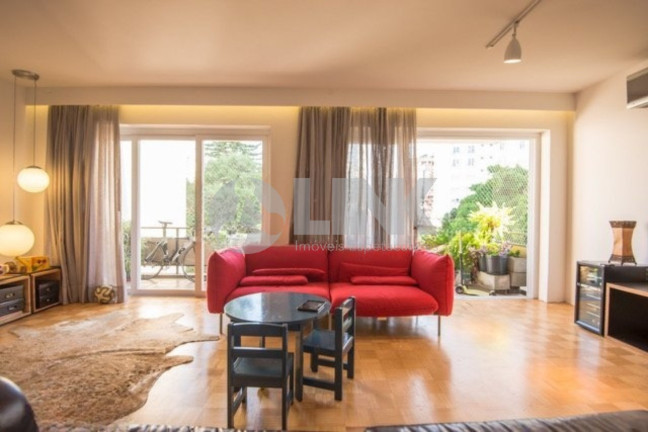 Imagem Apartamento com 3 Quartos à Venda, 166 m² em Moinhos De Vento - Porto Alegre