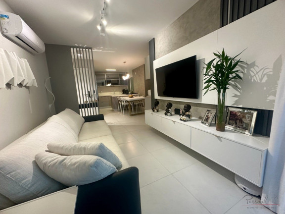 Apartamento com 3 Quartos à Venda, 110 m² em Agronômica - Florianópolis