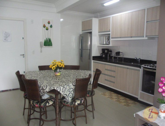 Imagem Apartamento com 2 Quartos para Temporada, 74 m² em Bombas - Bombinhas Imagem Apartamento com 2 Quartos para Temporada, 74 m² em Bombas - Bombinhas