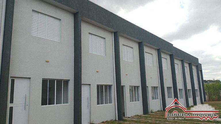 Casa de Condomínio com 2 Quartos à Venda, 64 m² em Loteamento Vila Romana - Jacareí