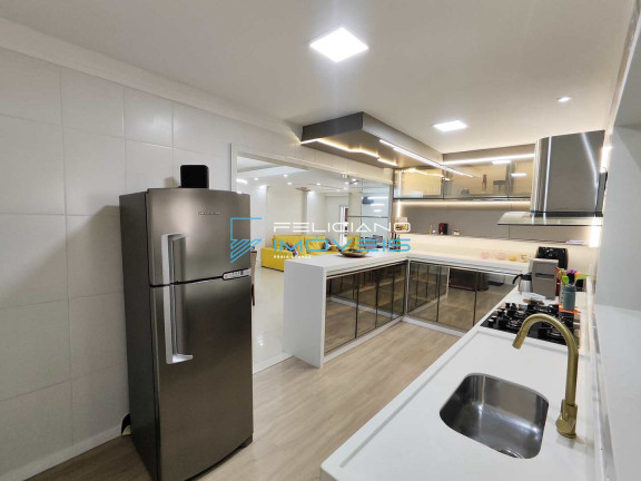 Imagem Apartamento com 4 Quartos à Venda, 233 m² em Guilhermina - Praia Grande