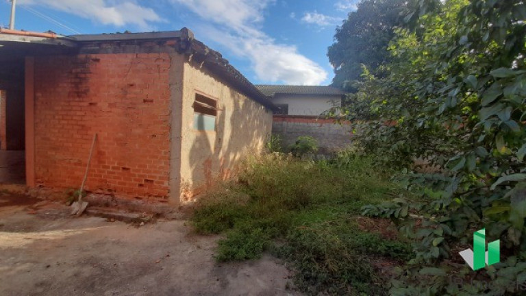 Imagem Casa com 4 Quartos à Venda, 202 m² em Santo Inácio - Montes Claros