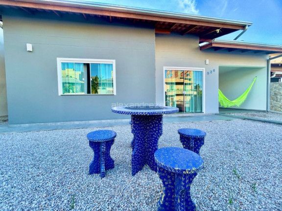 Imagem Casa com 3 Quartos à Venda, 121 m² em Bombas - Bombinhas
