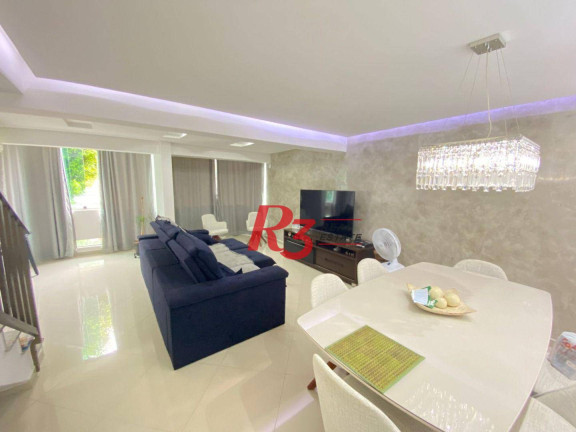 Sobrado com 4 Quartos à Venda, 212 m² em Embaré - Santos
