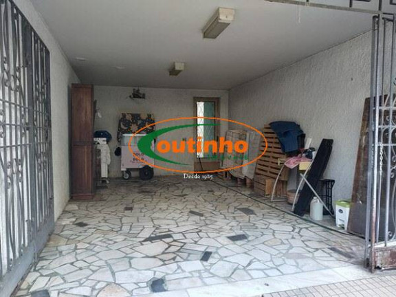 Imagem Casa com 3 Quartos à Venda, 278 m² em Maracanã - Rio De Janeiro Imagem Casa com 3 Quartos à Venda, 278 m² em Maracanã - Rio De Janeiro