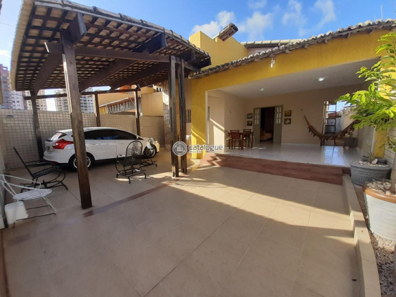 Casa com 3 Quartos à Venda, 270 m² em Nova Parnamirim - Parnamirim