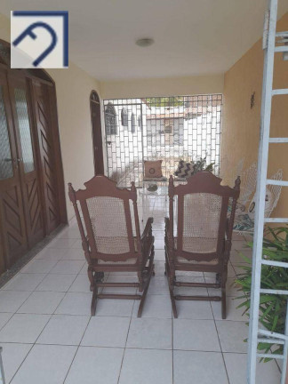 Imagem Casa com 4 Quartos à Venda, 257 m² em Lagoa Nova - Natal