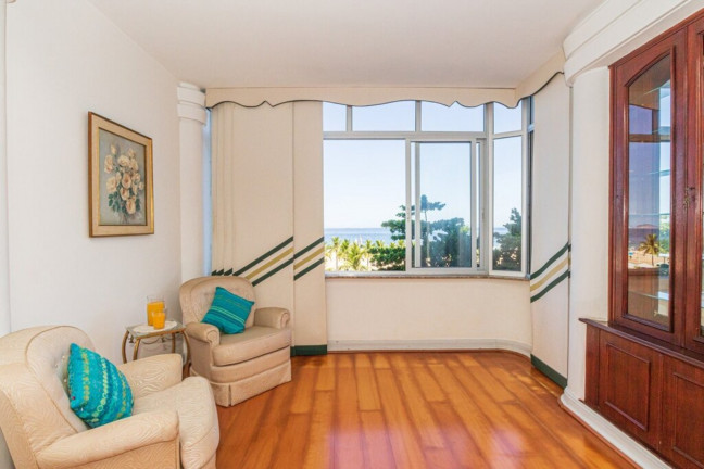 Imagem Imóvel com 3 Quartos à Venda, 192 m² em Copacabana - Rio De Janeiro Imagem Imóvel com 3 Quartos à Venda, 192 m² em Copacabana - Rio De Janeiro
