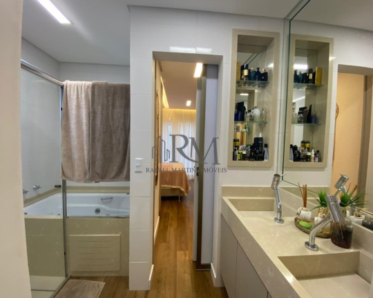 Imagem Imóvel com 3 Quartos à Venda, 227 m² em Itacorubi - Florianópolis
