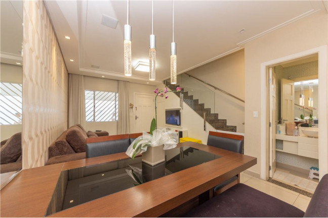Imagem Casa com 3 Quartos à Venda, em Vila Santa Clara - São Paulo Imagem Casa com 3 Quartos à Venda, em Vila Santa Clara - São Paulo