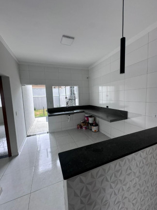 Imagem Casa com 3 Quartos à Venda, 70 m² em Jardim Diamante - Maringa