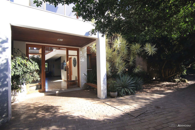 Imagem Casa com 4 Quartos à Venda, 900 m² em Vila Assunção - Porto Alegre Imagem Casa com 4 Quartos à Venda, 900 m² em Vila Assunção - Porto Alegre
