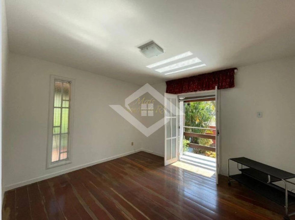 Imagem Casa com 4 Quartos à Venda, 1.000 m² em Piratininga - Niterói Imagem Casa com 4 Quartos à Venda, 1.000 m² em Piratininga - Niterói