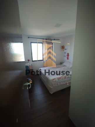 Imagem Imóvel com 3 Quartos à Venda, 98 m² em Ponta Negra - Natal