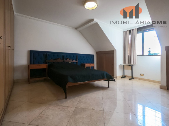 Imagem Casa com 8 Quartos à Venda, 700 m² em Jardim Social - Curitiba