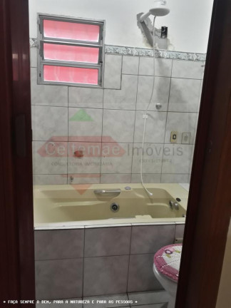 Imagem Casa com 3 Quartos à Venda, 112 m² em Centro - Taubaté Imagem Casa com 3 Quartos à Venda, 112 m² em Centro - Taubaté