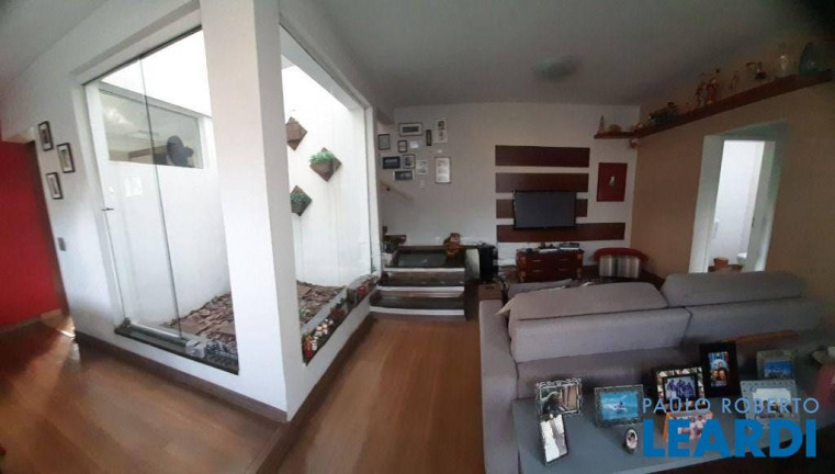 Imagem Sobrado com 3 Quartos à Venda, 255 m² em Vila Bastos - Santo André Imagem Sobrado com 3 Quartos à Venda, 255 m² em Vila Bastos - Santo André