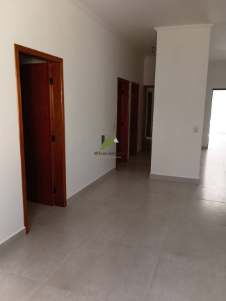 Imagem Casa com 3 Quartos à Venda, 