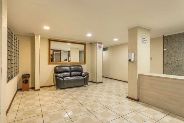 Imagem Imóvel com 1 Quarto à Venda, 39 m² em Centro Histórico - Porto Alegre Imagem Imóvel com 1 Quarto à Venda, 39 m² em Centro Histórico - Porto Alegre