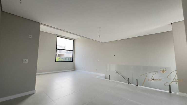 Imagem Casa com 3 Quartos à Venda, 347 m² em Jardim São Marcos - Valinhos Imagem Casa com 3 Quartos à Venda, 347 m² em Jardim São Marcos - Valinhos