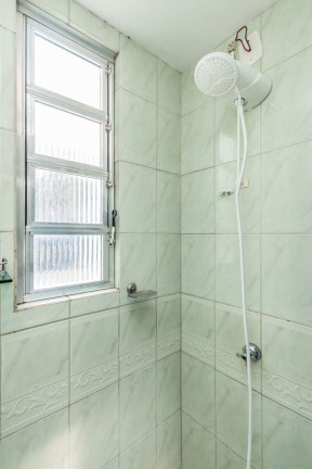 Imagem Imóvel com 2 Quartos à Venda, 47 m² em Cristal - Porto Alegre Imagem Imóvel com 2 Quartos à Venda, 47 m² em Cristal - Porto Alegre