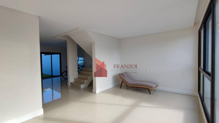 Imagem Sobrado com 3 Quartos à Venda, 138 m² em Fazenda - Itajaí Imagem Sobrado com 3 Quartos à Venda, 138 m² em Fazenda - Itajaí
