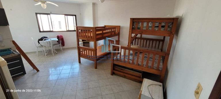 Imagem Kitnet à Venda, 35 m² em Tupi - Praia Grande Imagem Kitnet à Venda, 35 m² em Tupi - Praia Grande