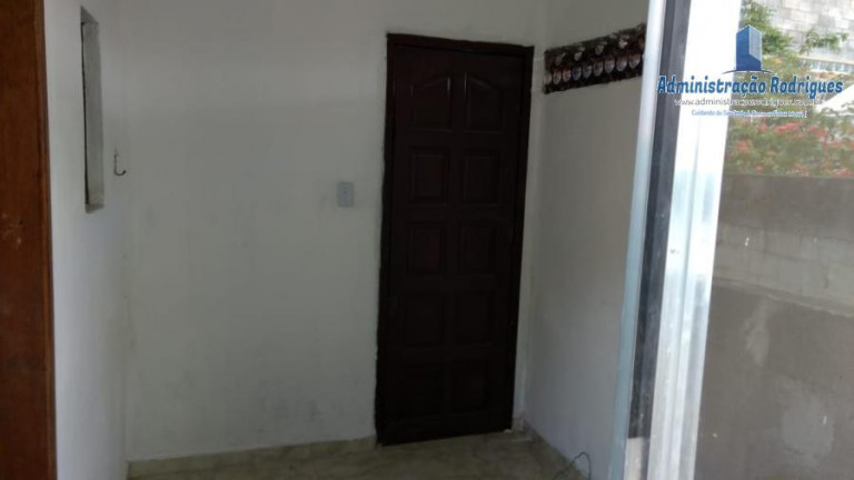 Imagem Casa com 1 Quarto à Venda, em Baldeador - Niterói Imagem Casa com 1 Quarto à Venda, em Baldeador - Niterói
