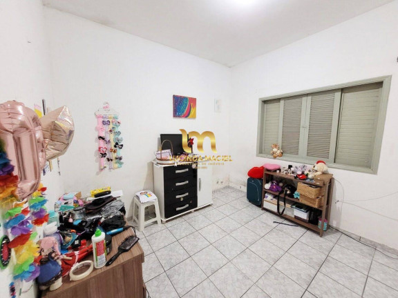 Imagem Casa com 3 Quartos à Venda, em Boqueirão - Praia Grande Imagem Casa com 3 Quartos à Venda, em Boqueirão - Praia Grande