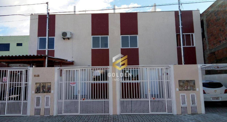 Sobrado com 2 Quartos à Venda, 88 m² em Monte Alegre - Camboriú
