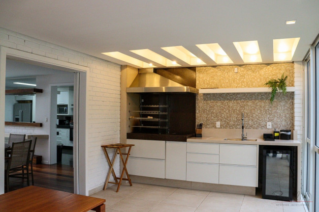 Imagem Casa com 5 Quartos à Venda, 322 m² em Jurerê Internacional - Florianópolis Imagem Casa com 5 Quartos à Venda, 322 m² em Jurerê Internacional - Florianópolis