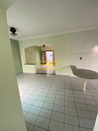 Imagem Casa com 5 Quartos à Venda, 198 m²