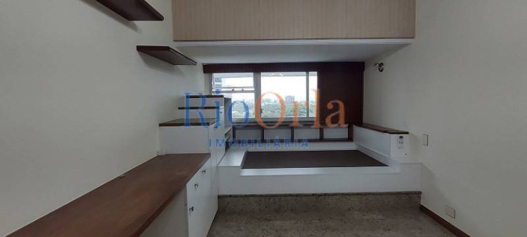Imagem Apartamento com 3 Quartos à Venda, 221 m² em Barra Da Tijuca - Rio De Janeiro