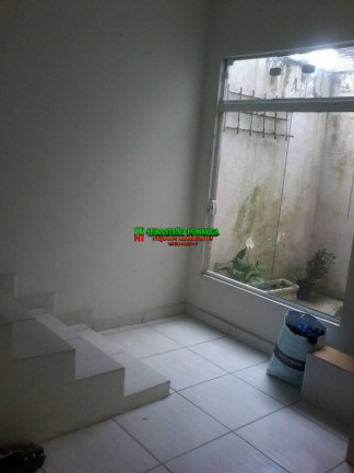 Imagem Casa com 3 Quartos à Venda, 250 m² em Jaragua - Taubaté