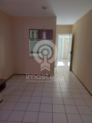 Imagem Apartamento com 2 Quartos à Venda, 44 m² em Tabapuá - Caucaia