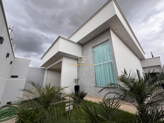 Casa com 3 Quartos à Venda, 178 m² em Jardim Peluzzo - Patos De Minas