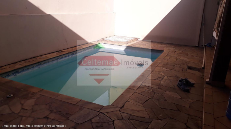 Imagem Casa com 3 Quartos à Venda, 280 m² em Jardim Eulalia - Taubaté