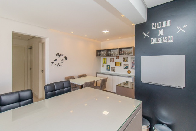 Imagem Imóvel com 3 Quartos à Venda, em Centro - Canoas Imagem Imóvel com 3 Quartos à Venda, em Centro - Canoas